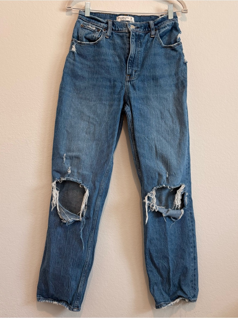Abercrombie & Fitch High-Rise '90s Straight Jeans size 28/6 short
